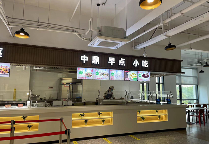 食堂外包对企业或机构管理的微妙影响
